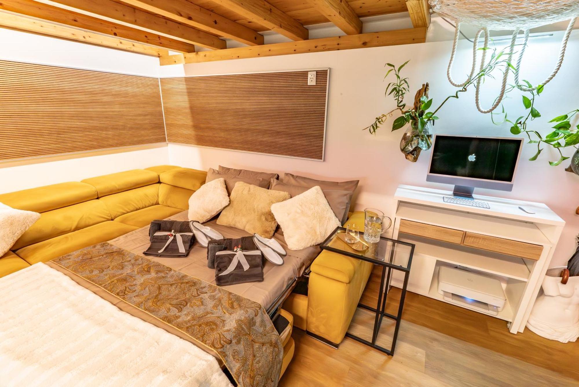 Luxe & Central Haven - Jacuzzi, Sauna, Steam, Private Parking Комо Экстерьер фото